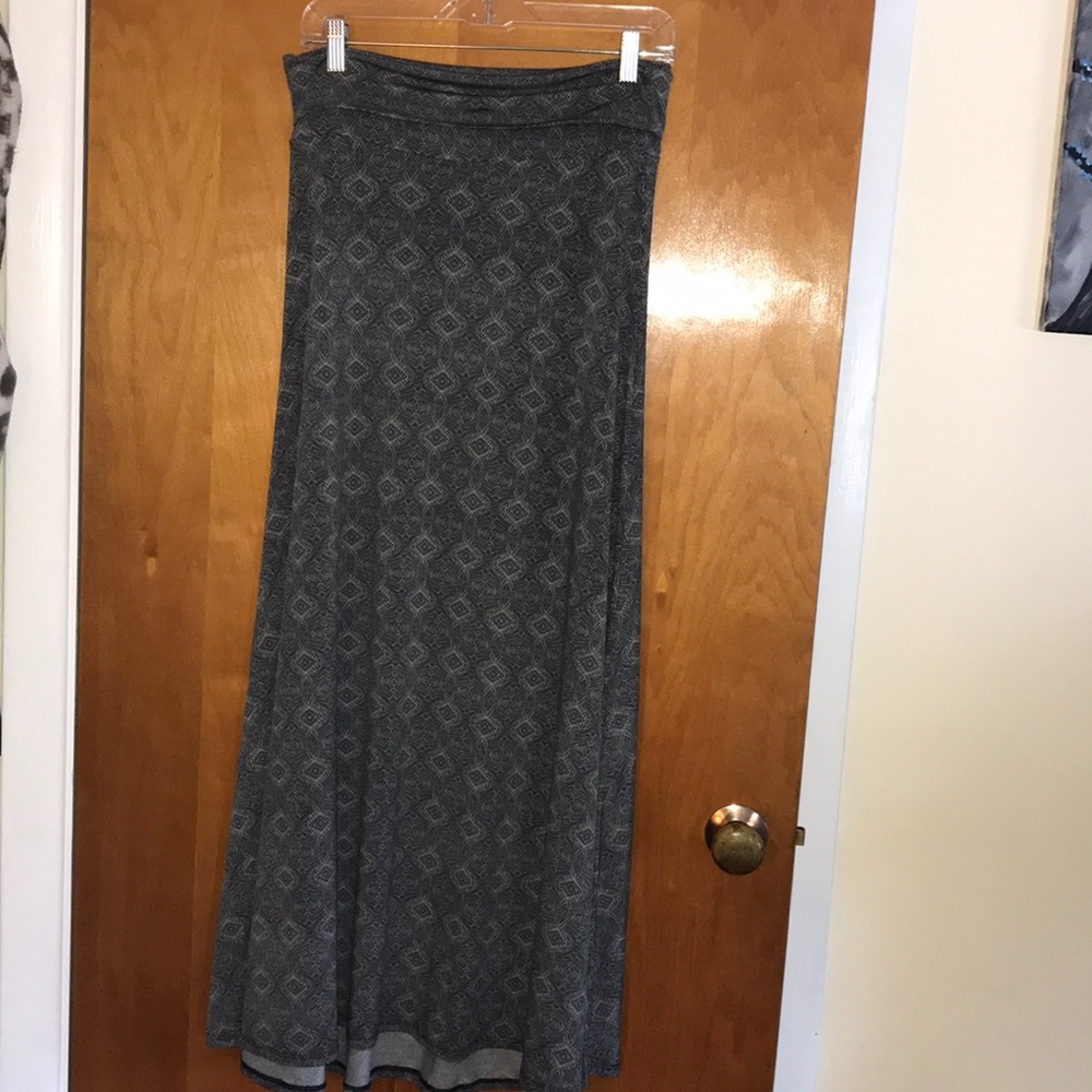 Black and cream maxi skirt